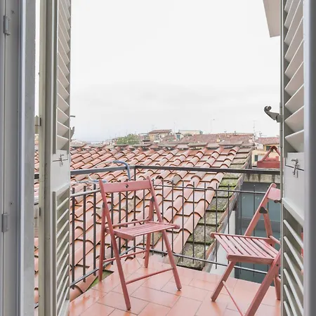 A Touch Of History, In Santa Reparata *