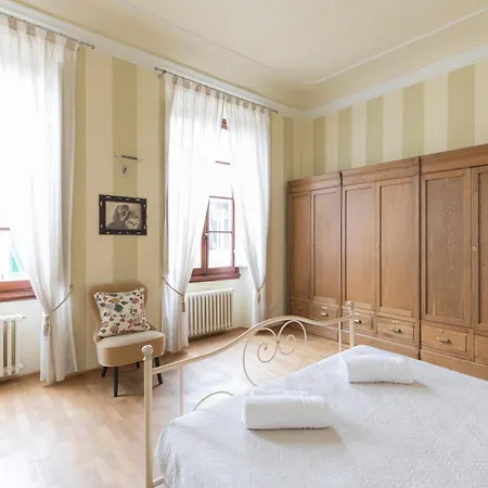 A Touch Of History, In Santa Reparata